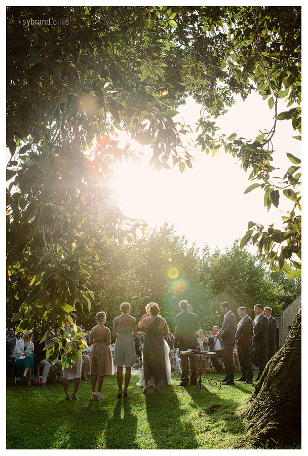Stunning wedding at La Petite Dauphine, Franshhoek by Sybrand Cillié
